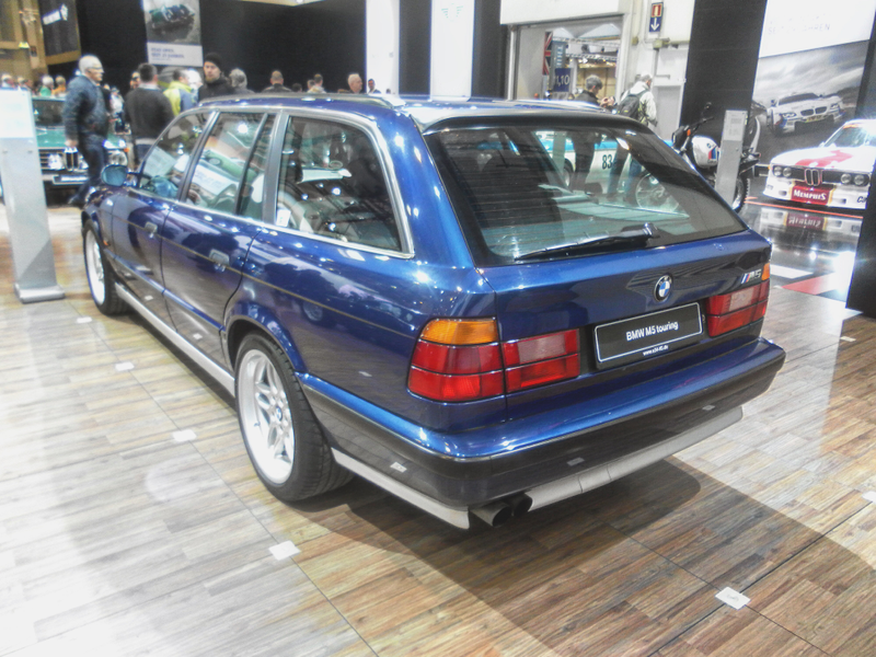 BMW M5 Touring e34